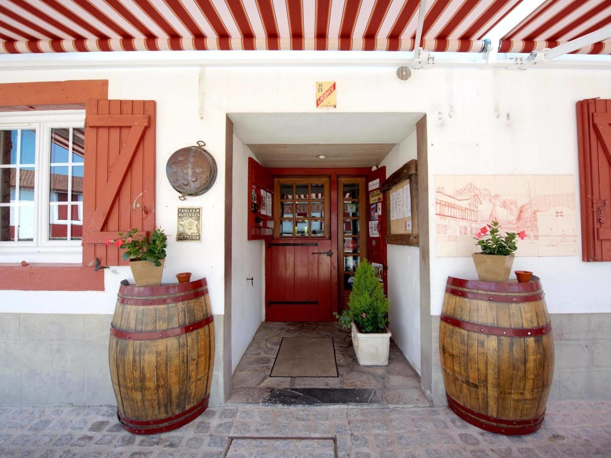 Auberge Chez Tante Ursule Cambo-les-Bains Exterior foto